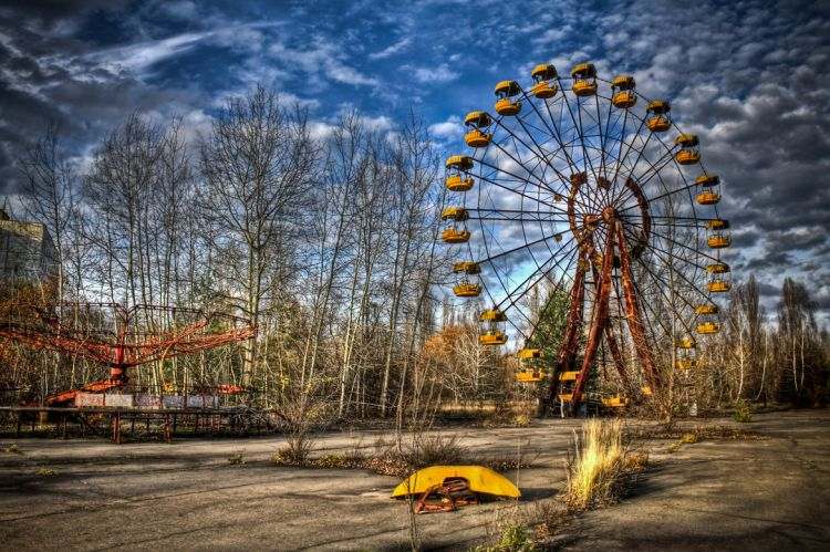 tchernobyl hbo photos parc attraction abandonne