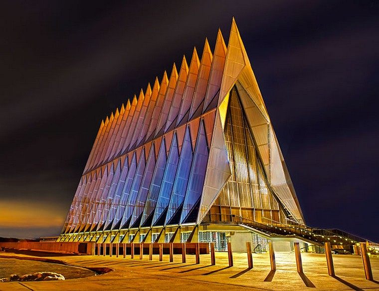 the-united-states-air-force-academy-colorado-architecture-originale