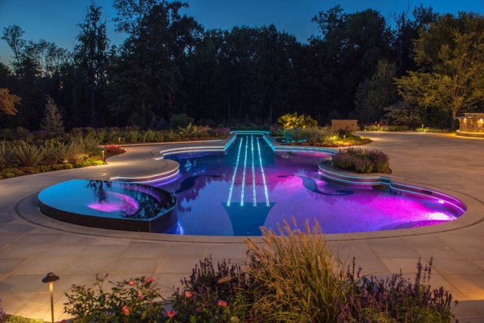 Éclairage moderne pour piscine design
