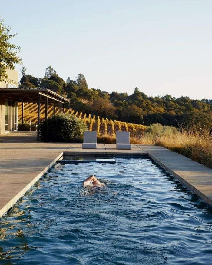 Forme de piscine moderne 
