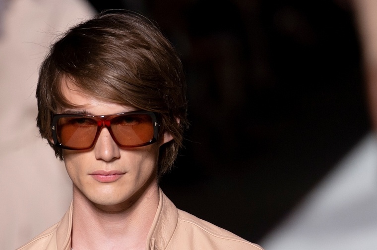 lunettes de soleil tendance 2019 grandes en forme carrée hommes Tom Ford