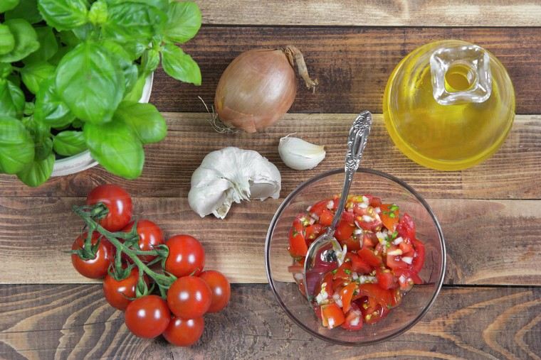 basilic tomates cerises idées oignon recette été