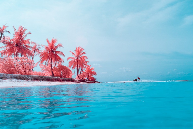 Les Maldives Paolo Pettigiani photo infrarouge plage palmiers