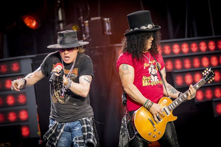 Slash Guns N Roses concert