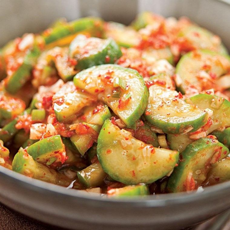 kimchi salade courgettes sauce