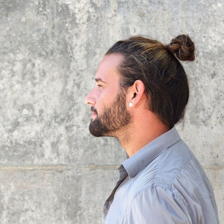 homme barbe look cheveux longs idée coiffure