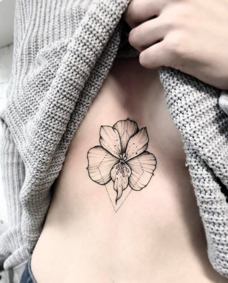 tatouage lotus signification femme idée original