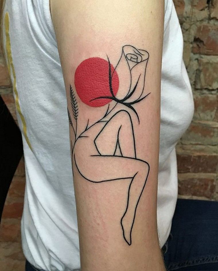 tattoo art original idée bras fleur femme homme