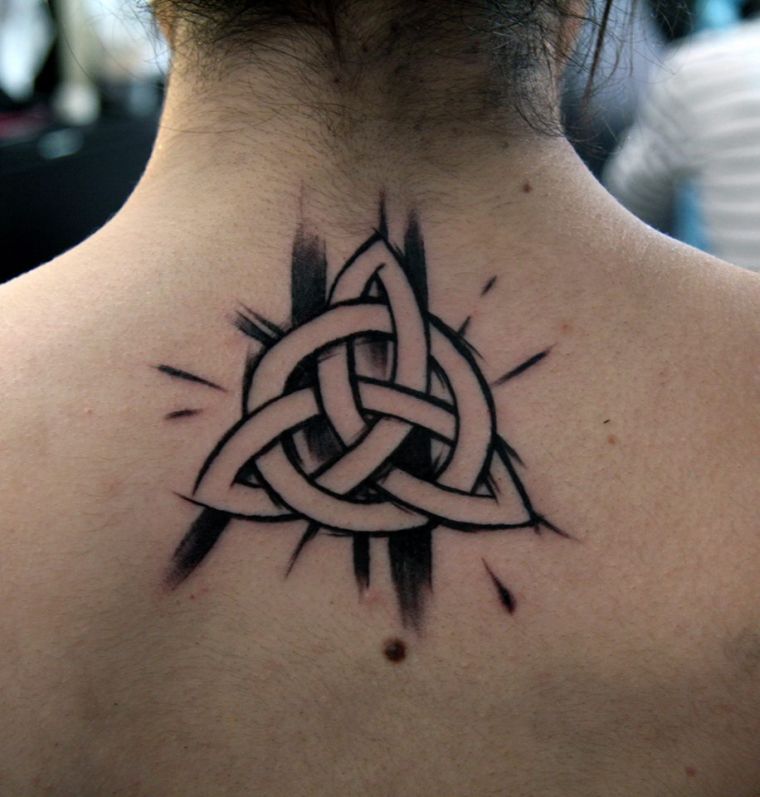 tatouage viking pour le dos 