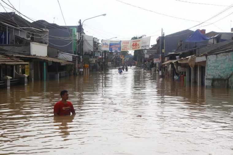 indonésie victimes des inondations
