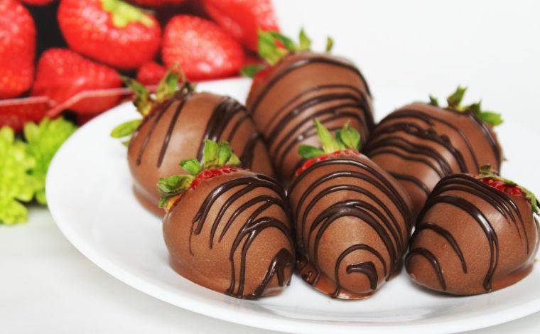 Dîner romantique desserts fraises