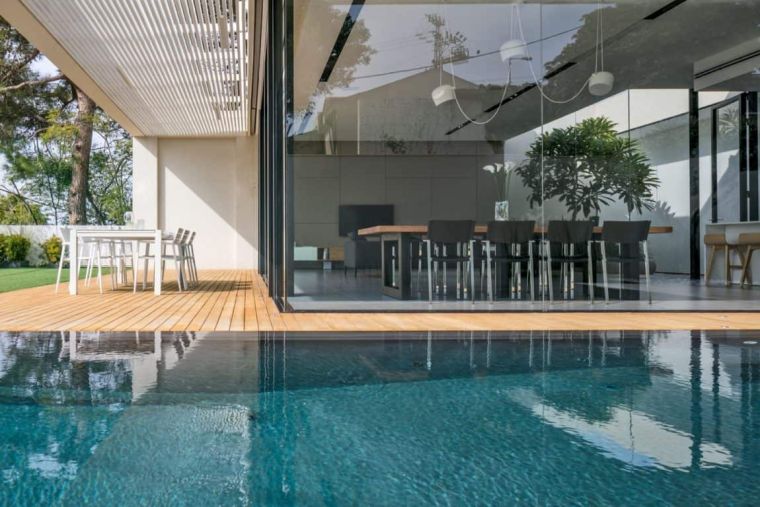 piscine de terrasse minimaliste