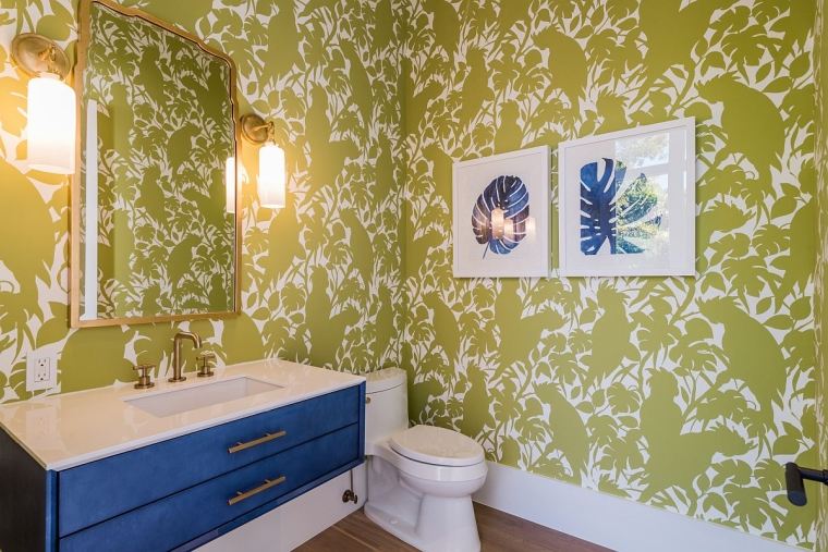 salle de bain en vert et bleu 