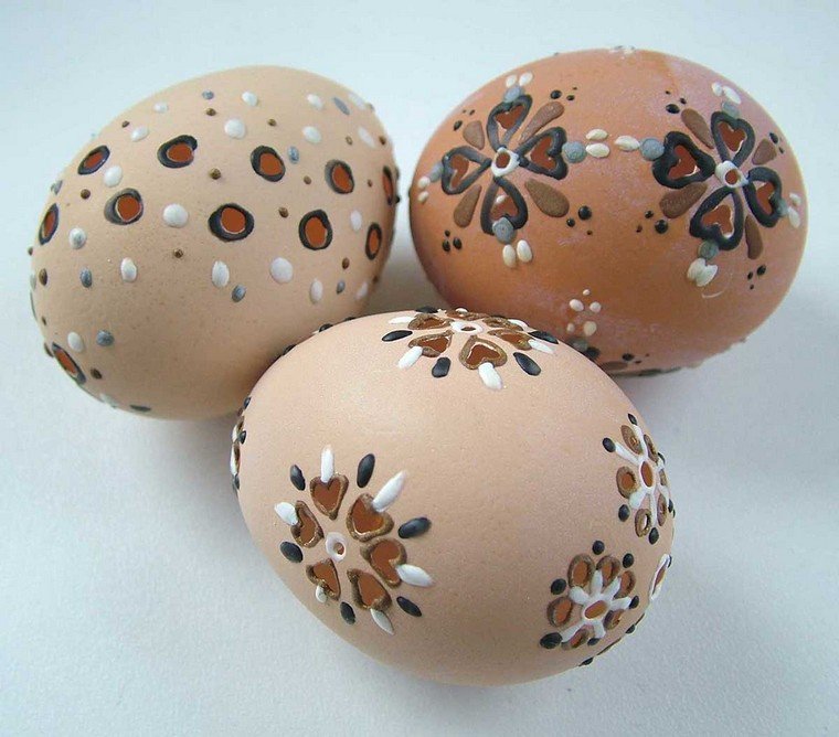 œufs de Pâques coloriage décoration