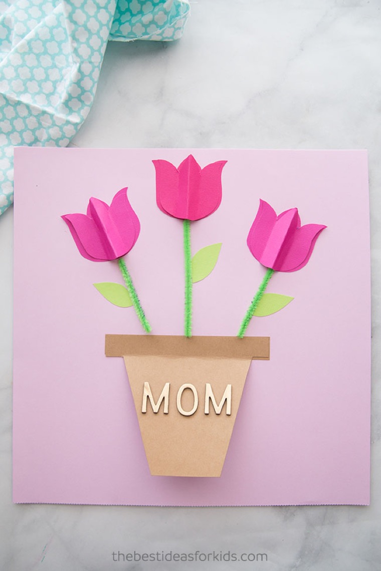 fabriquer une carte fête des mères simple