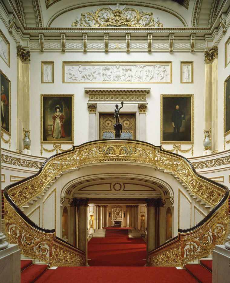 le grand escalier du palais 