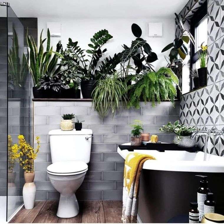 déco de salle de bain avec plantes 