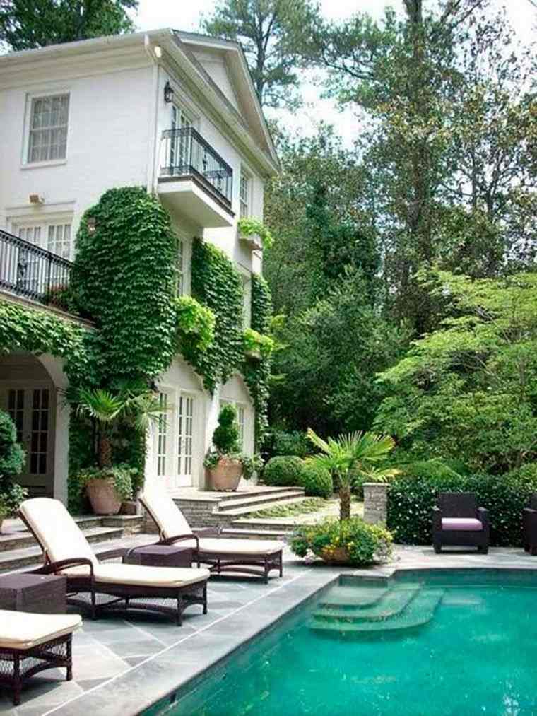 maison jardin classique piscine