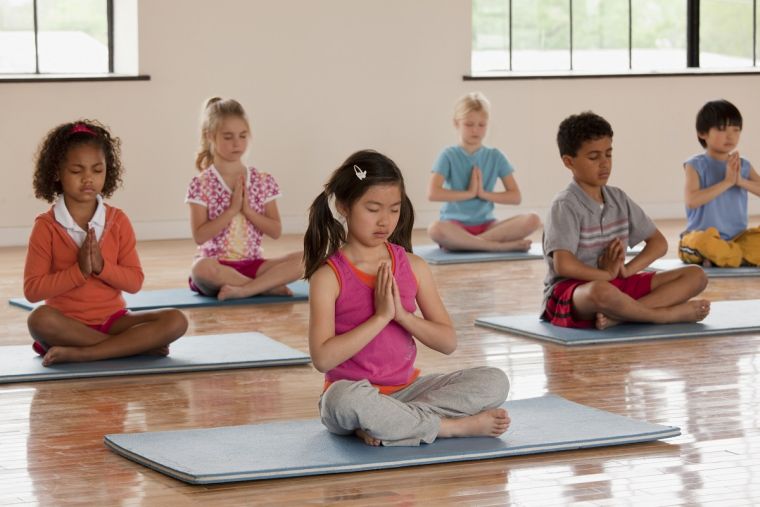 idée d'exercices yoga pour enfants 