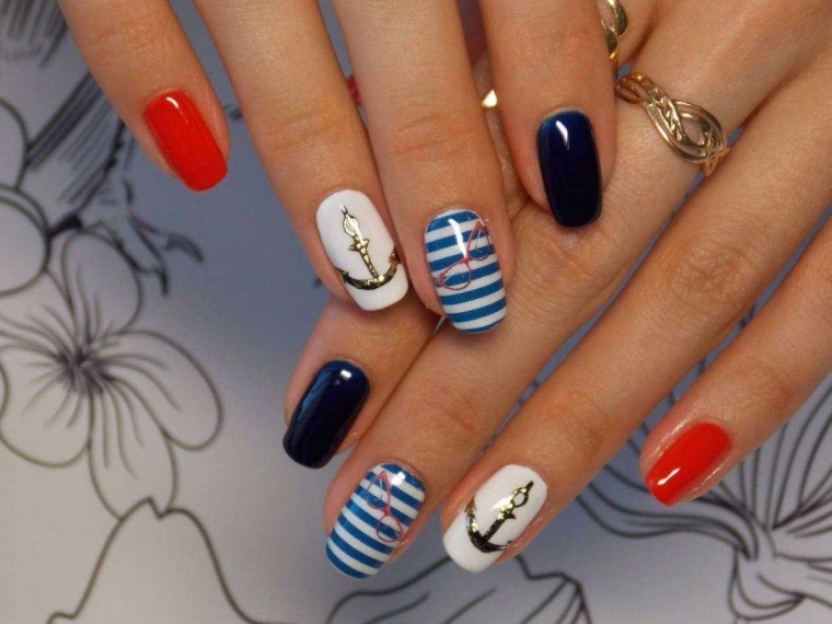 ongles marins déco