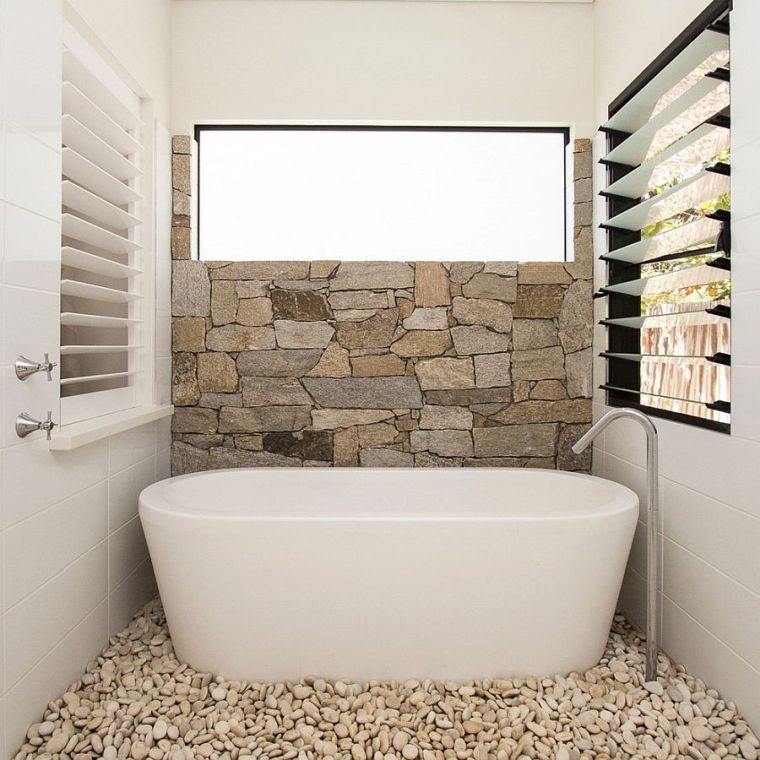salle de bain pierre naturelle contemporaine 