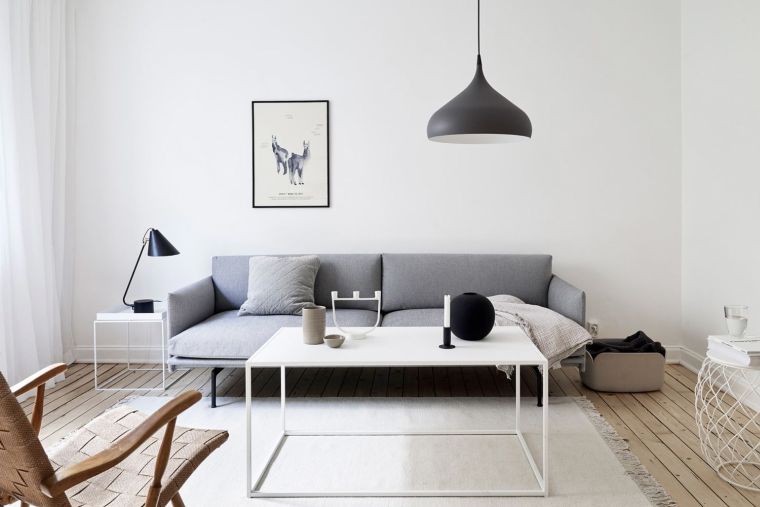 salon minimaliste en gris et blanc
