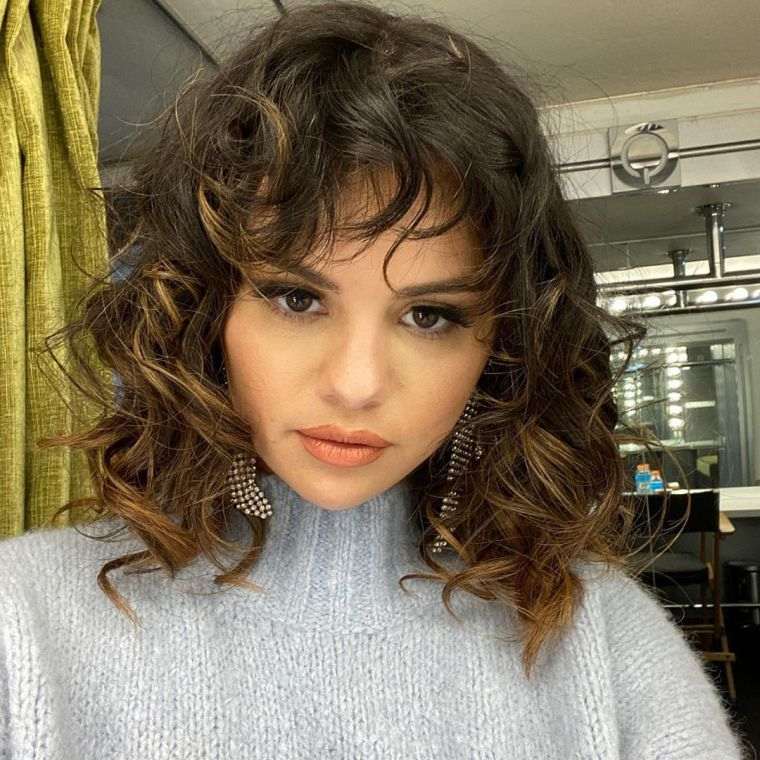coiffure femme automne 2020 de Selena Gomez 