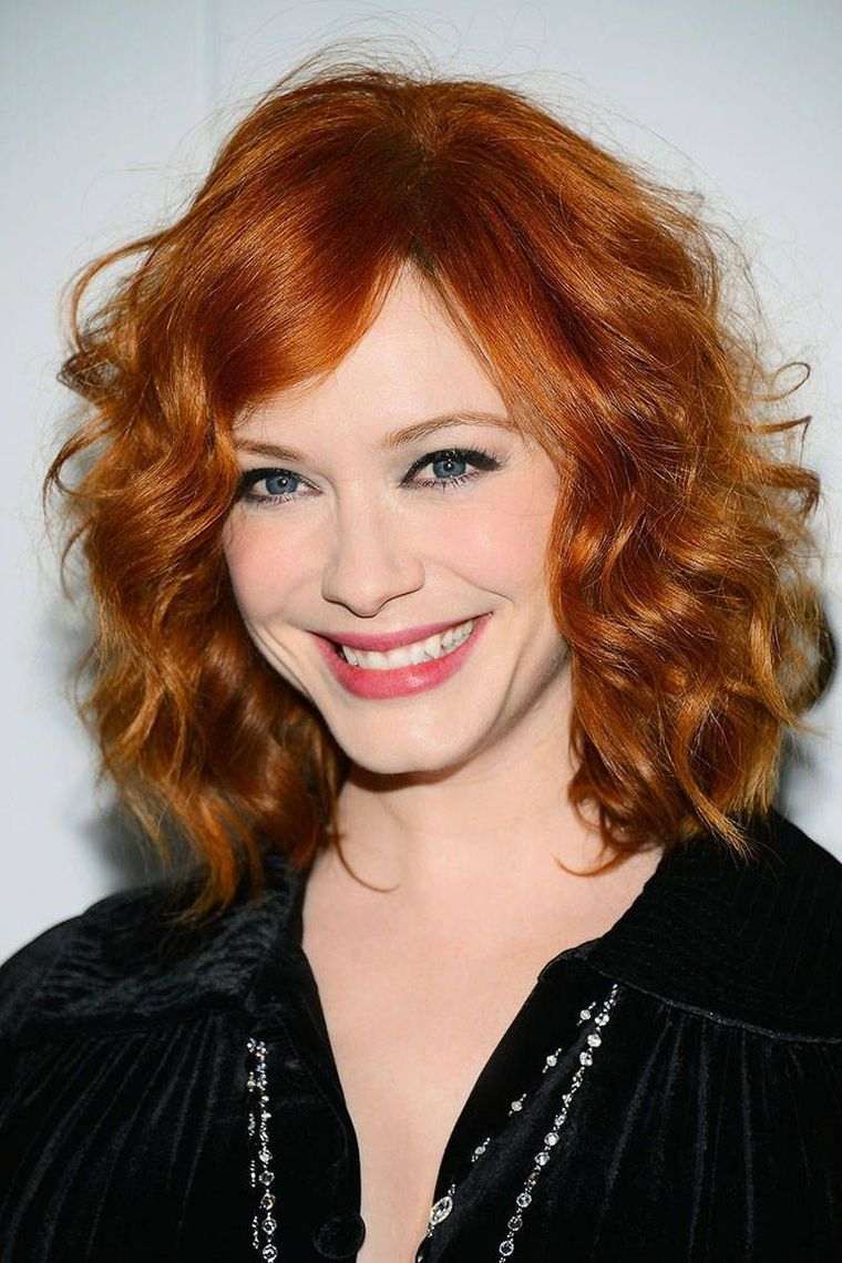 couleur tendance cheveux 2021 femme rouge