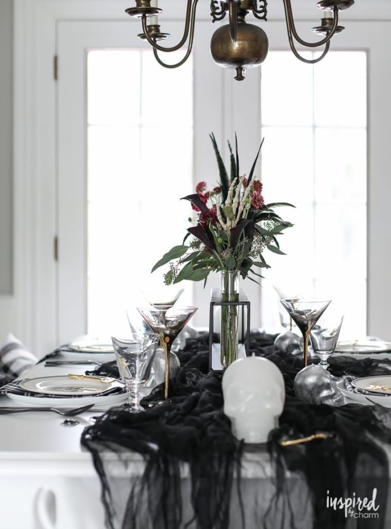 table élégante en noir et blanc