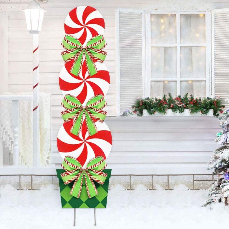 décoration de Noël extérieur américaine avec bonbons 