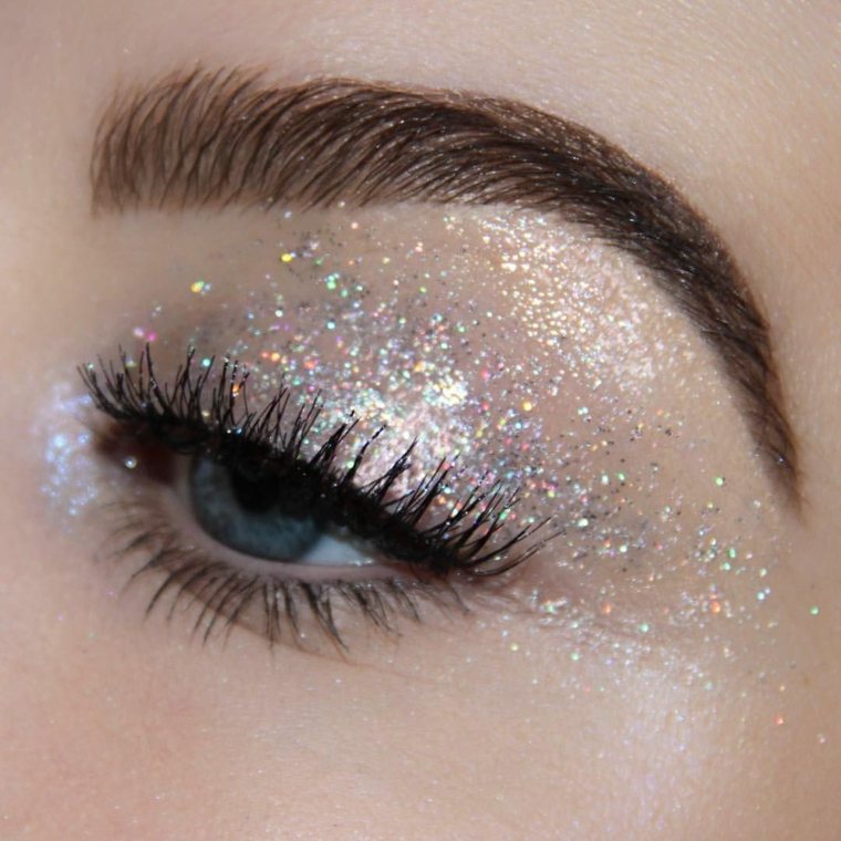 idee maquillage nouvel an glitter