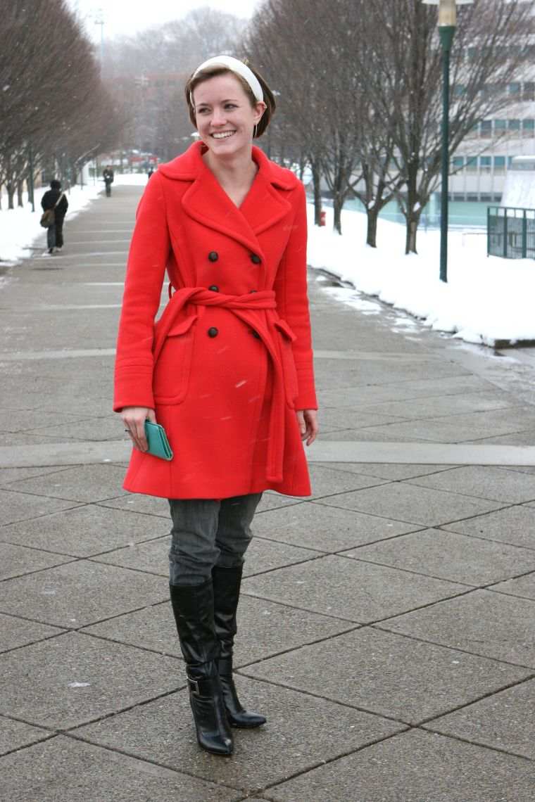 manteau en néon rouge