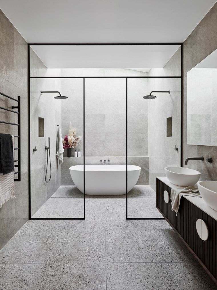 aménagement de salle de bain avec douche