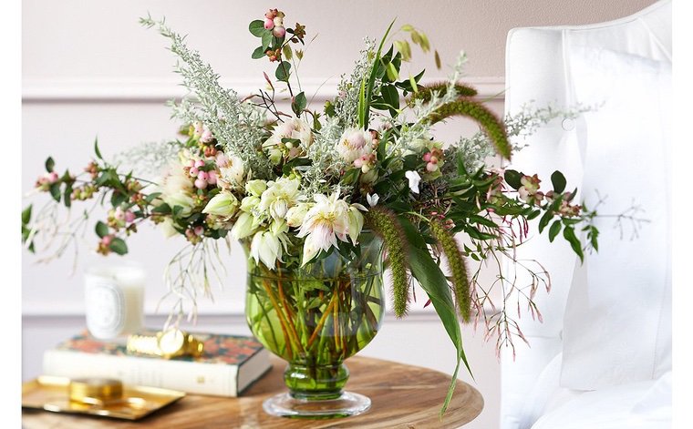 vase avec fleurs