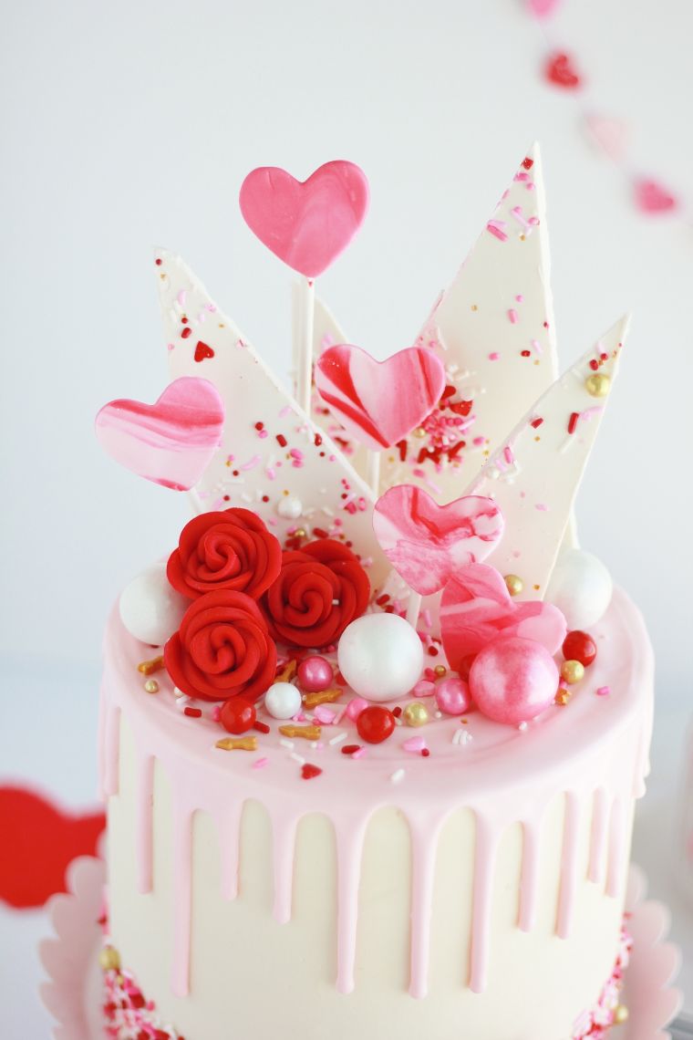 dessert st valentin gateau rose et blanc