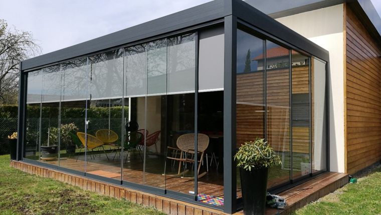 amenagement terrasse pergola moderne bioclimatique vitree
