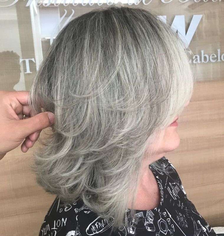 idée de coupe pour cheveux gris