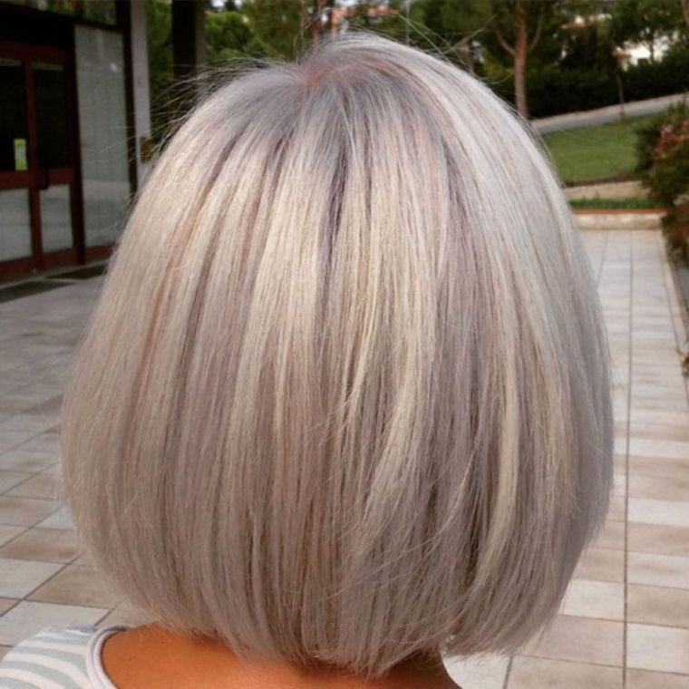 coiffure cheveux gris avec coupe bob glamour 