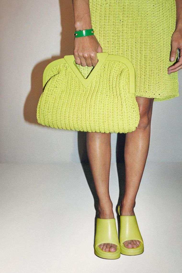 sac à main en jaune citron, tendance mode printemps-été 2021