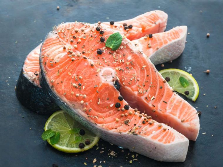 aliments contre cancer du sein : poissons gras