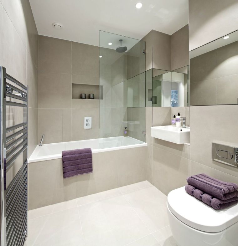 salle de bain en couleur neutre