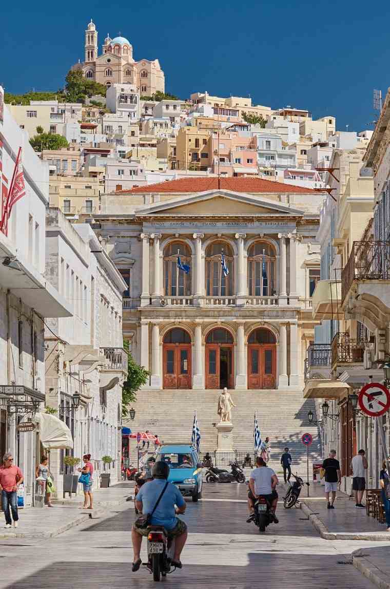 syros culture traditions paix