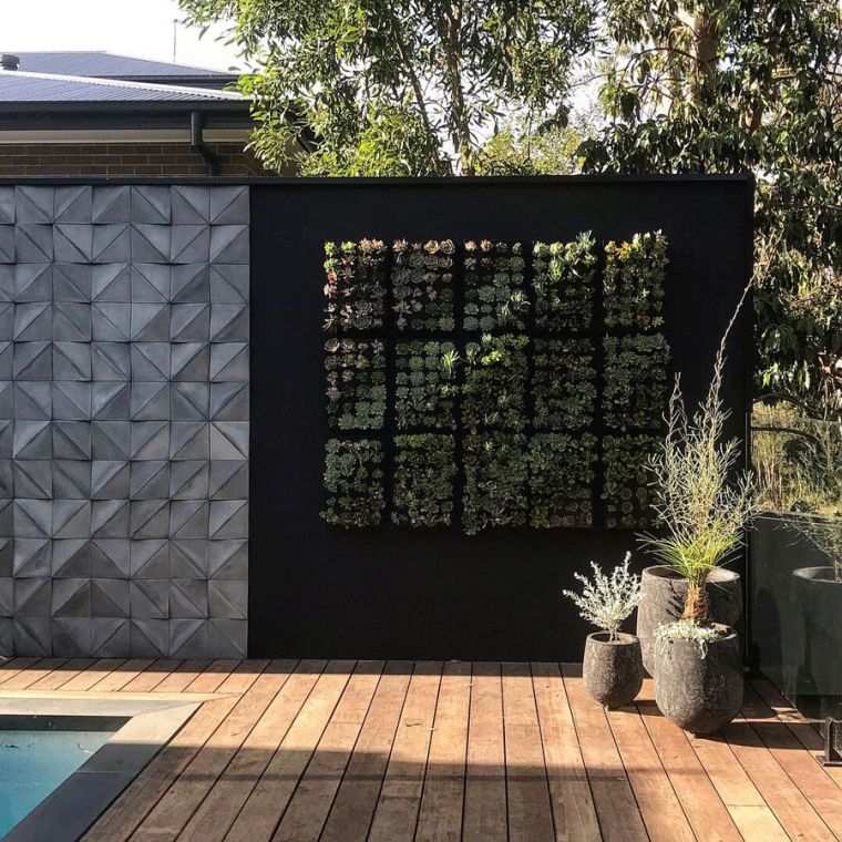 idée de déco de jardin moderne avec mur végétalisé 