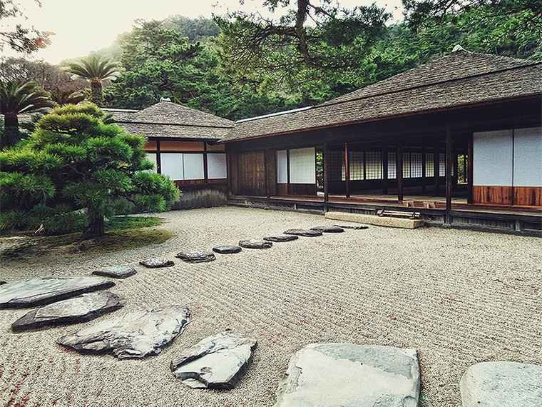 idée déco jardin zen extérieur japonais
