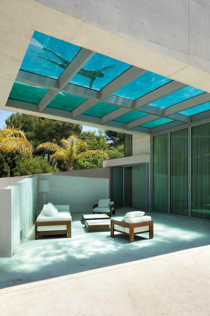 terrasse sous piscine design