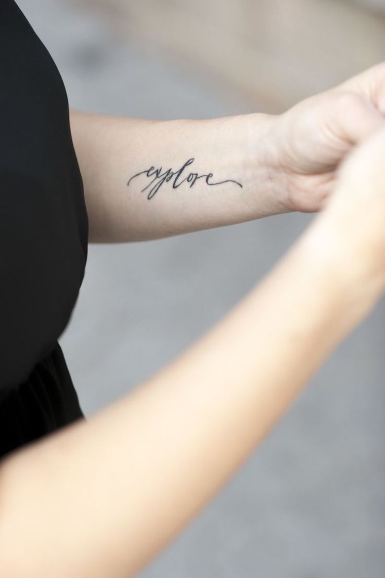 message tatouage femme