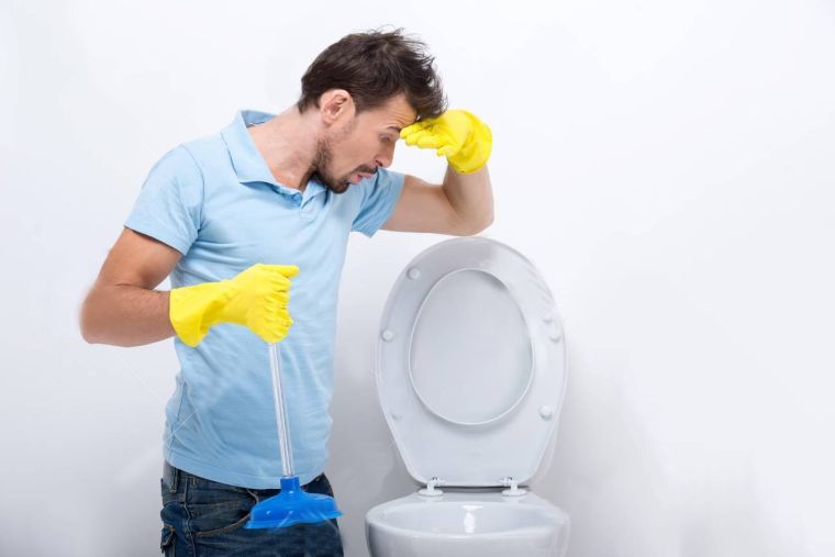 enlever les mauvaises odeurs des toilettes