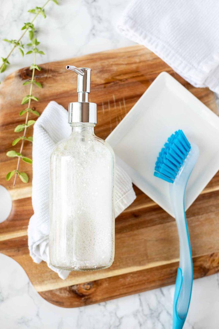 comment nettoyer une coque transparente liquide vaisselle