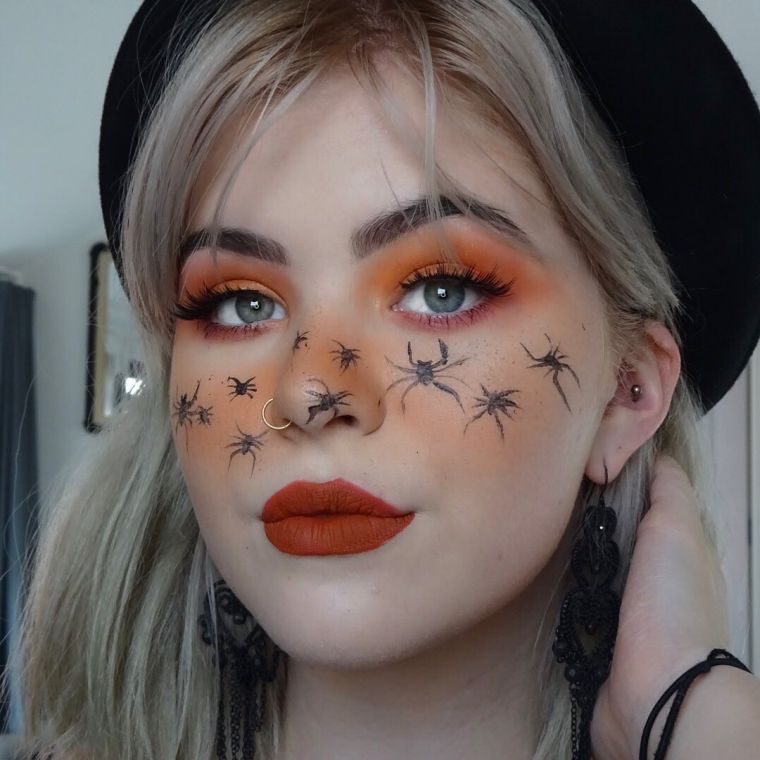 maquillage facile avec des araignées 