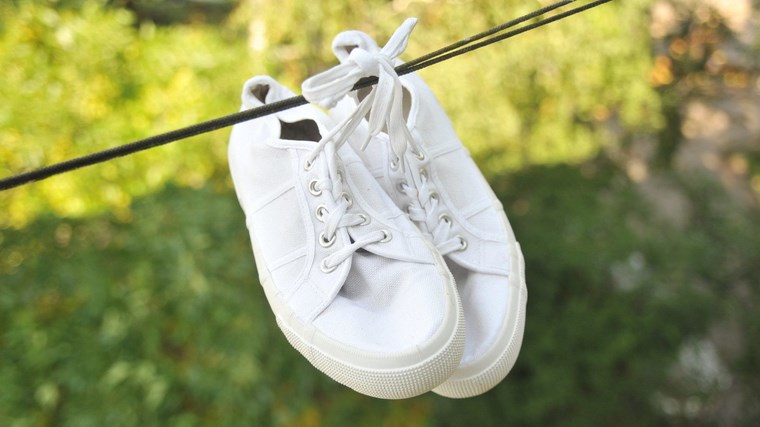 nettoyage chaussures blanches